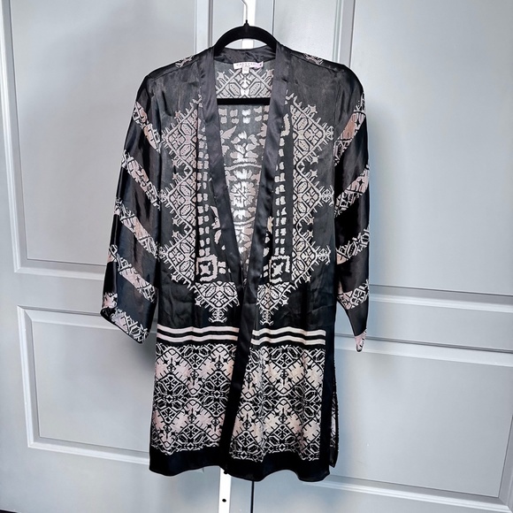 Calypso St. Barth Black and White Kimono - Picture 1 of 5